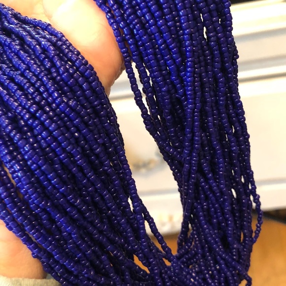 FOREVER21 Cobalt blue beaded necklace - Picture 2 of 4